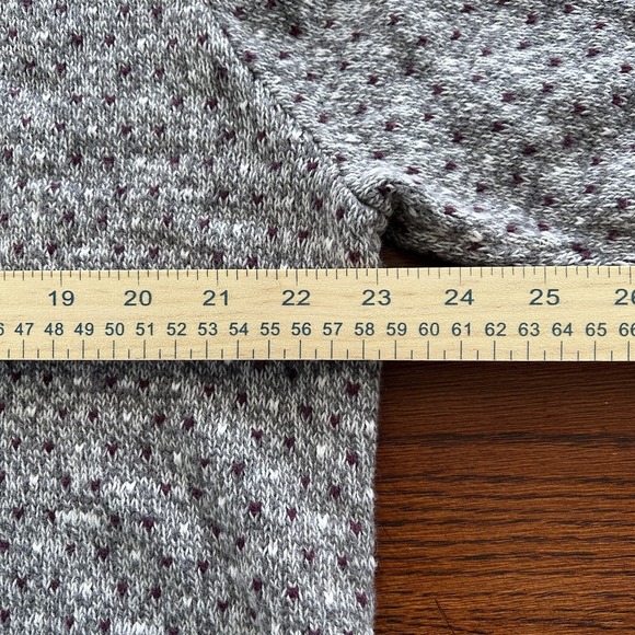Levi Strauss XXL Men's Sweater Gray White Burgundy Hearts Pattern Long Sleeve - Picture 8 of 10